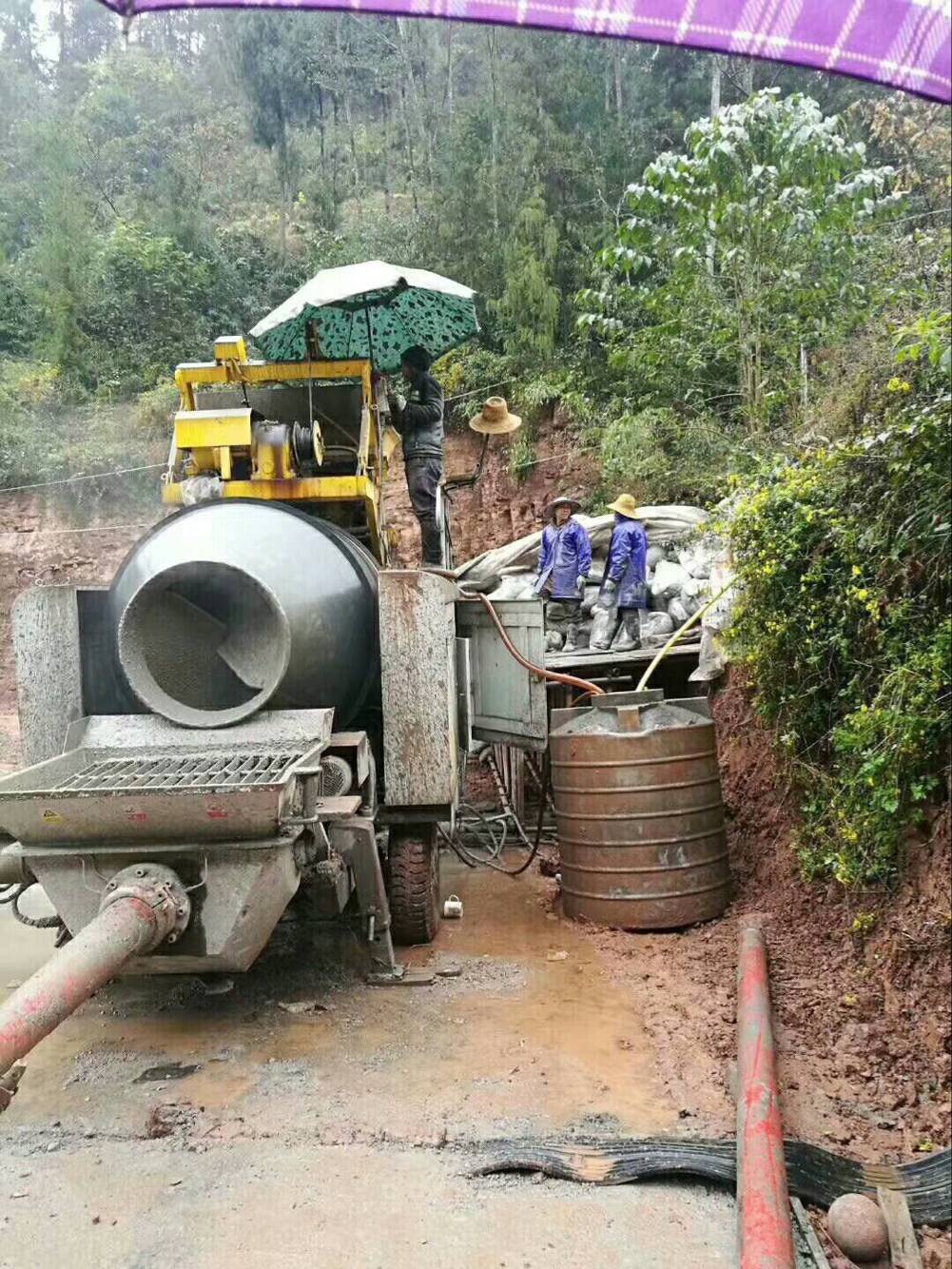 小型混凝土泵车